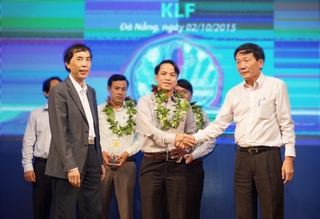 KLF Global được vinh danh Top 10 Doanh Nghiệp tiến bộ HNX 2014-2015