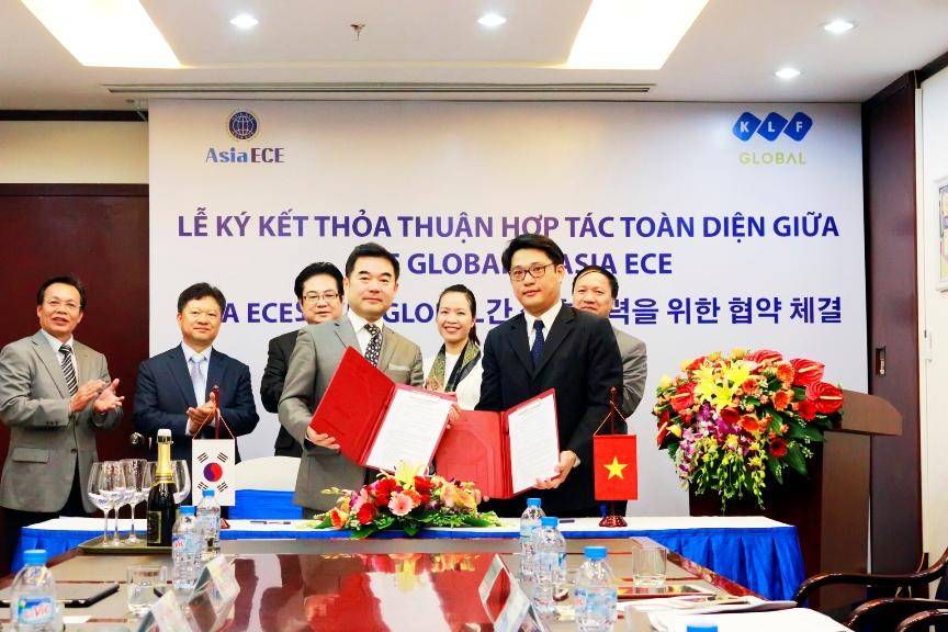 Lễ ký kết thỏa thuận hợp tác toàn diện giữa KLF Global với Asia ECE.